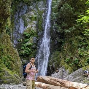 Meet your Posher, Connor